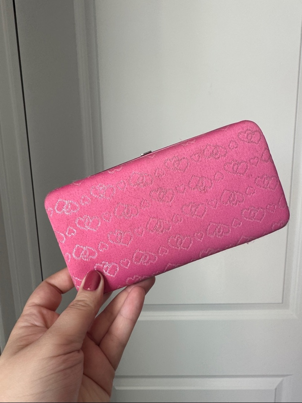 Pink glitter heart wallet
